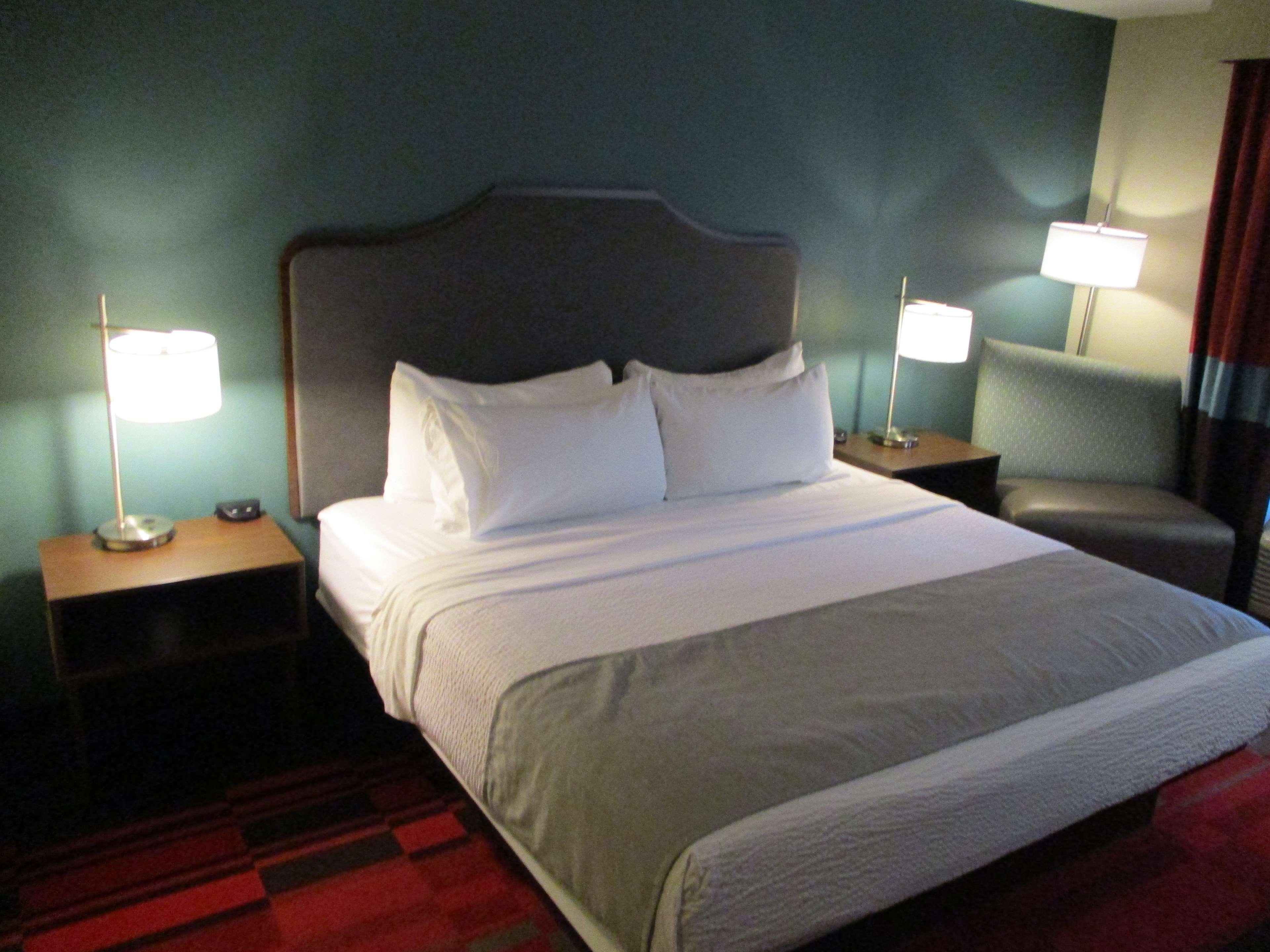 Best Western Roosevelt Place Bismarck Esterno foto