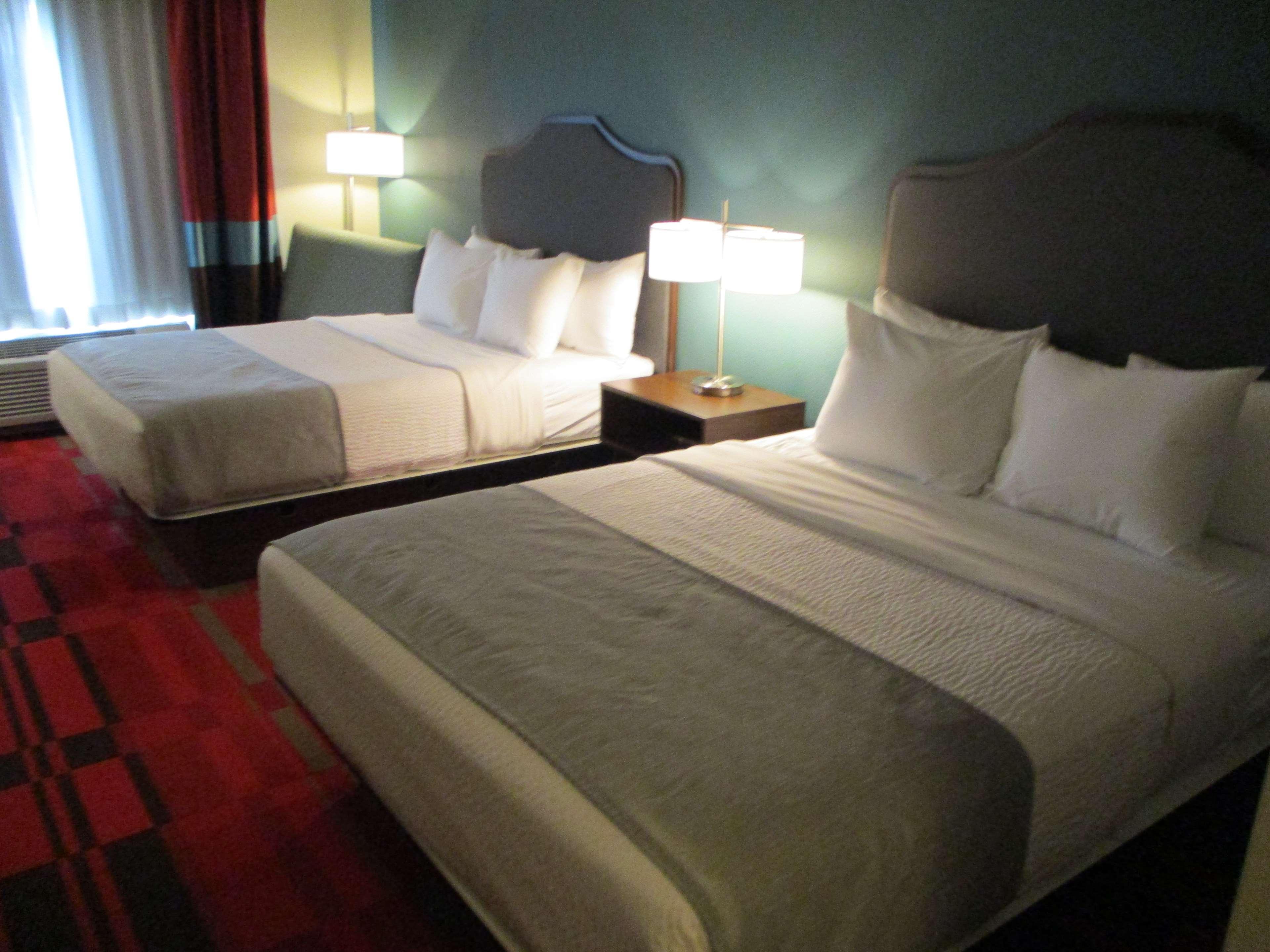 Best Western Roosevelt Place Bismarck Esterno foto