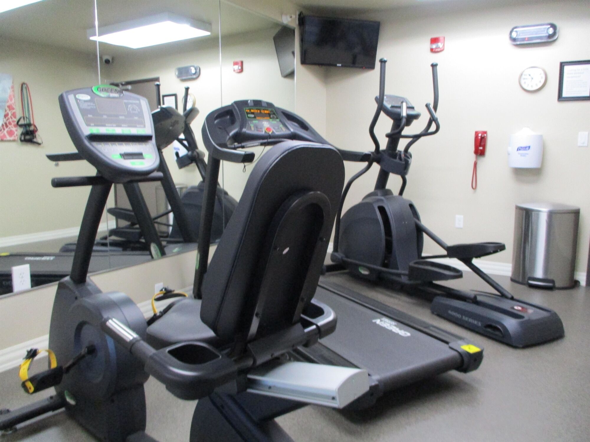 Best Western Roosevelt Place Bismarck Esterno foto